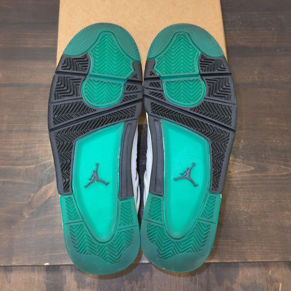 Jordan 4 Retro Lucid Green Rasta (Women's) Size 10W (Pre-Owned) - Image 8