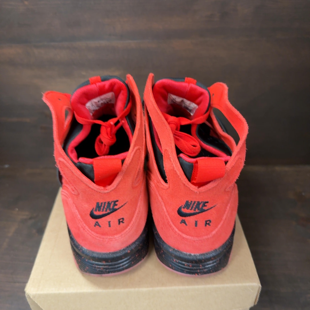 Nike Air Trainer Huarache Challenge Red Size 13 (Pre-Owned) - Image 4