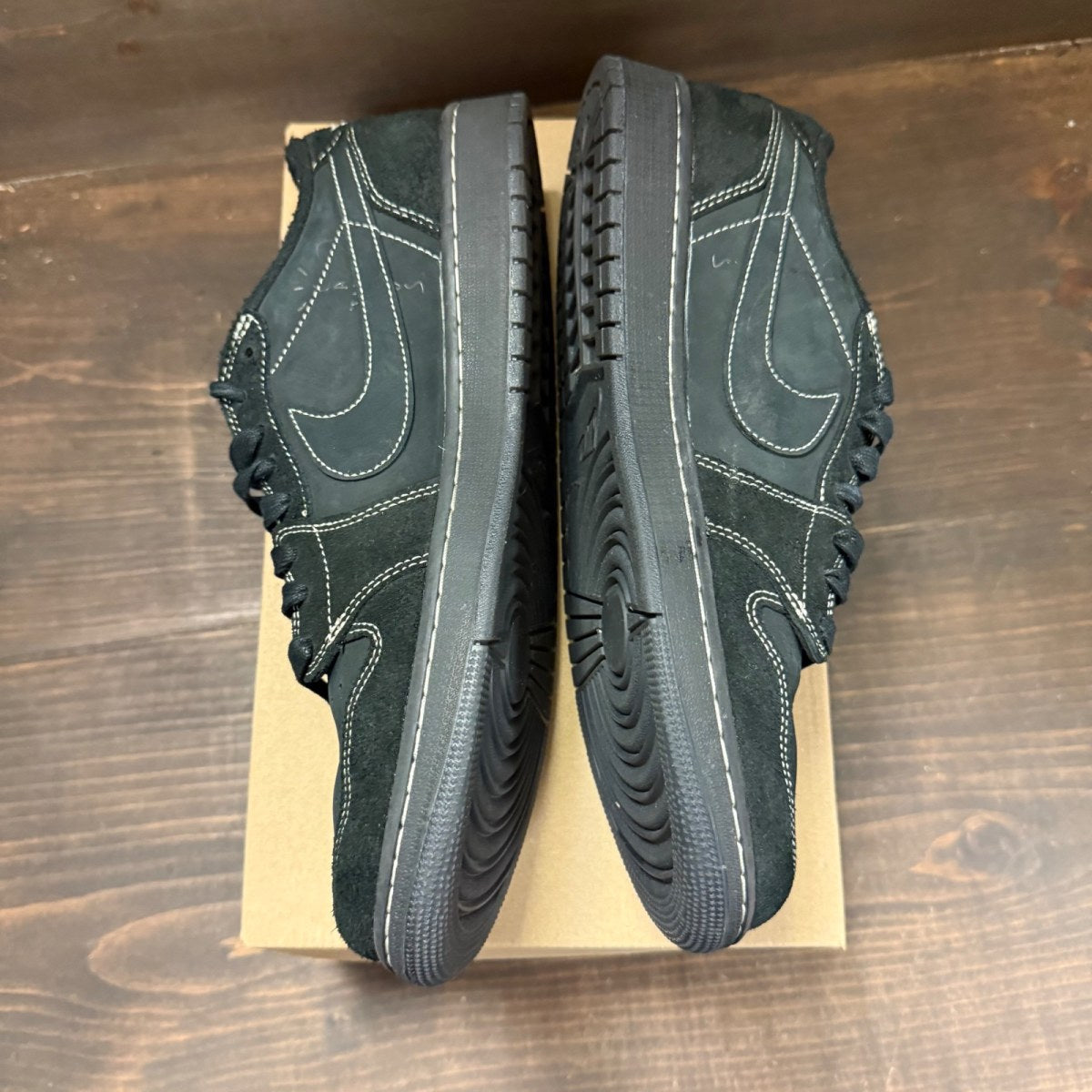 Jordan 1 Retro Low OG SP Travis Scott Black Phantom Size 13 (Pre-Owned) - Image 5
