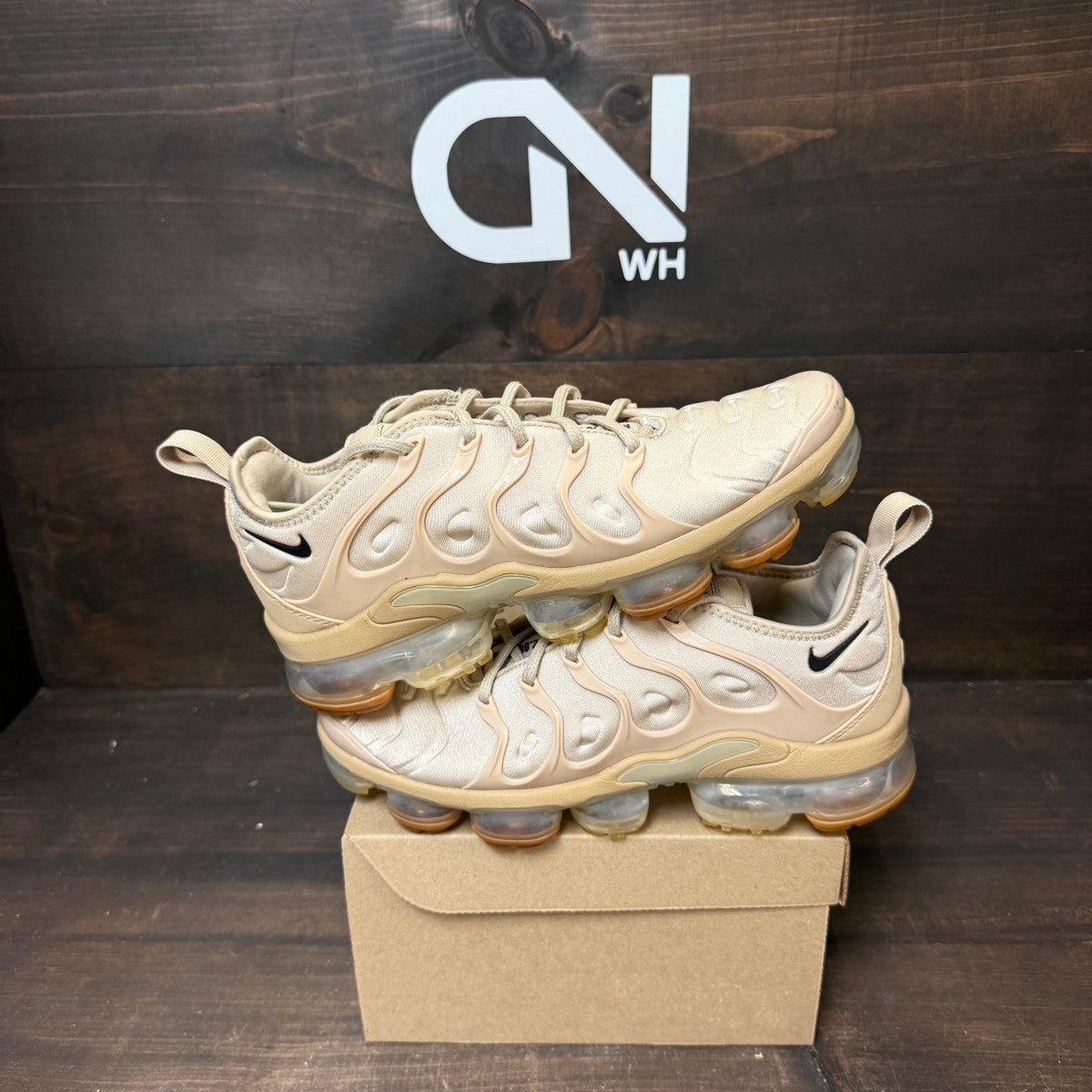 Nike Air VaporMax Plus String Size 7.5 (Pre-Owned) - Image 1