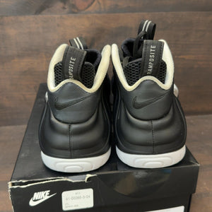 Nike Air Foamposite Pro Dr. Doom (2016) - Image 4