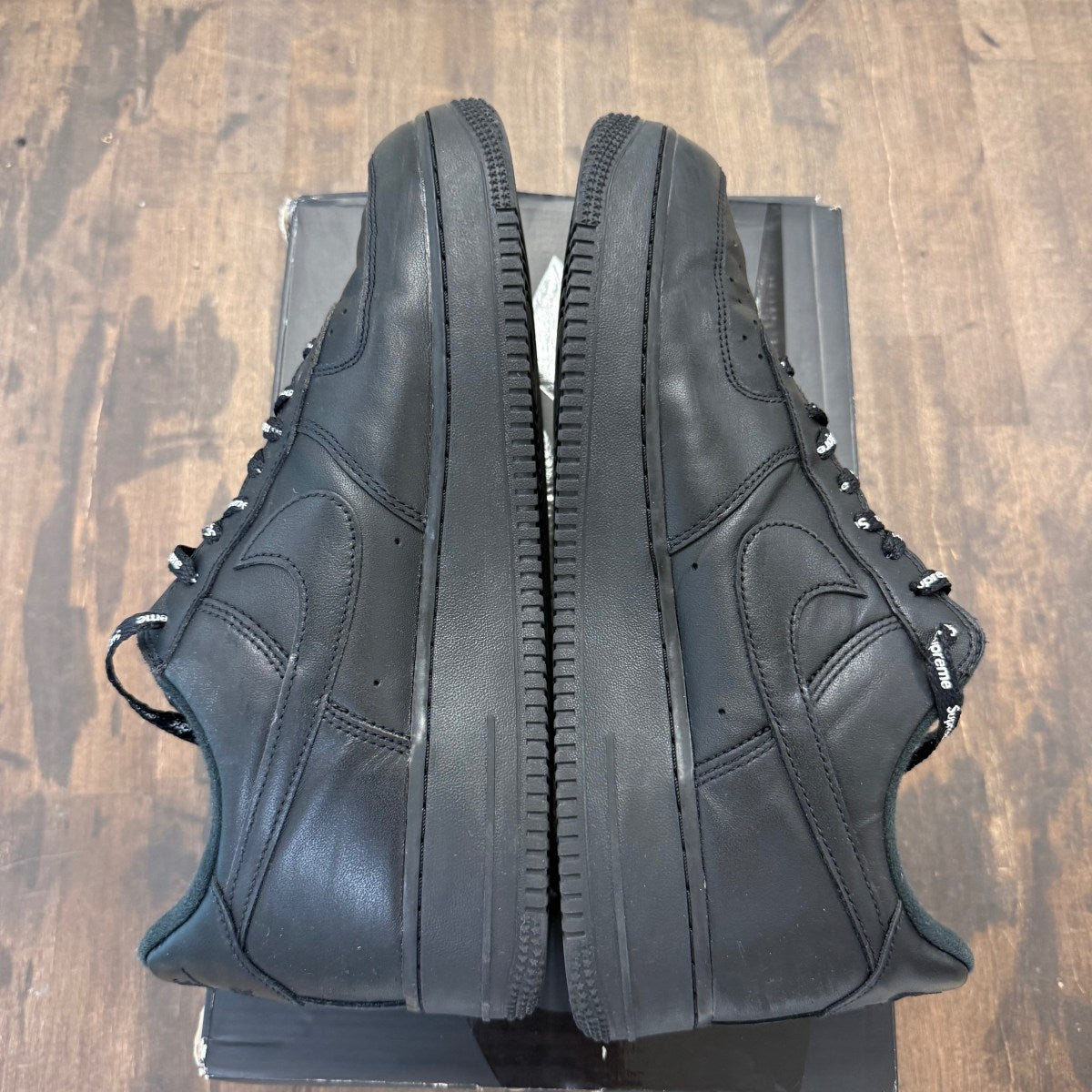 Nike Air Force 1 Low Supreme Black - Image 4