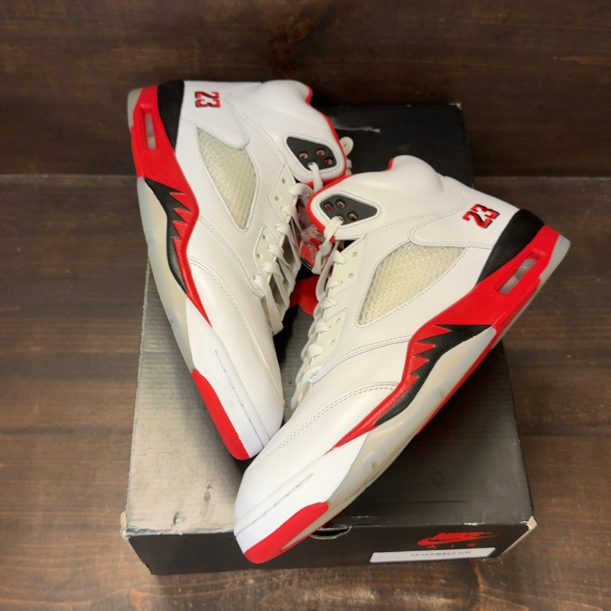 Jordan 5 Retro Fire Red Black Tongue (2025) - Image 2