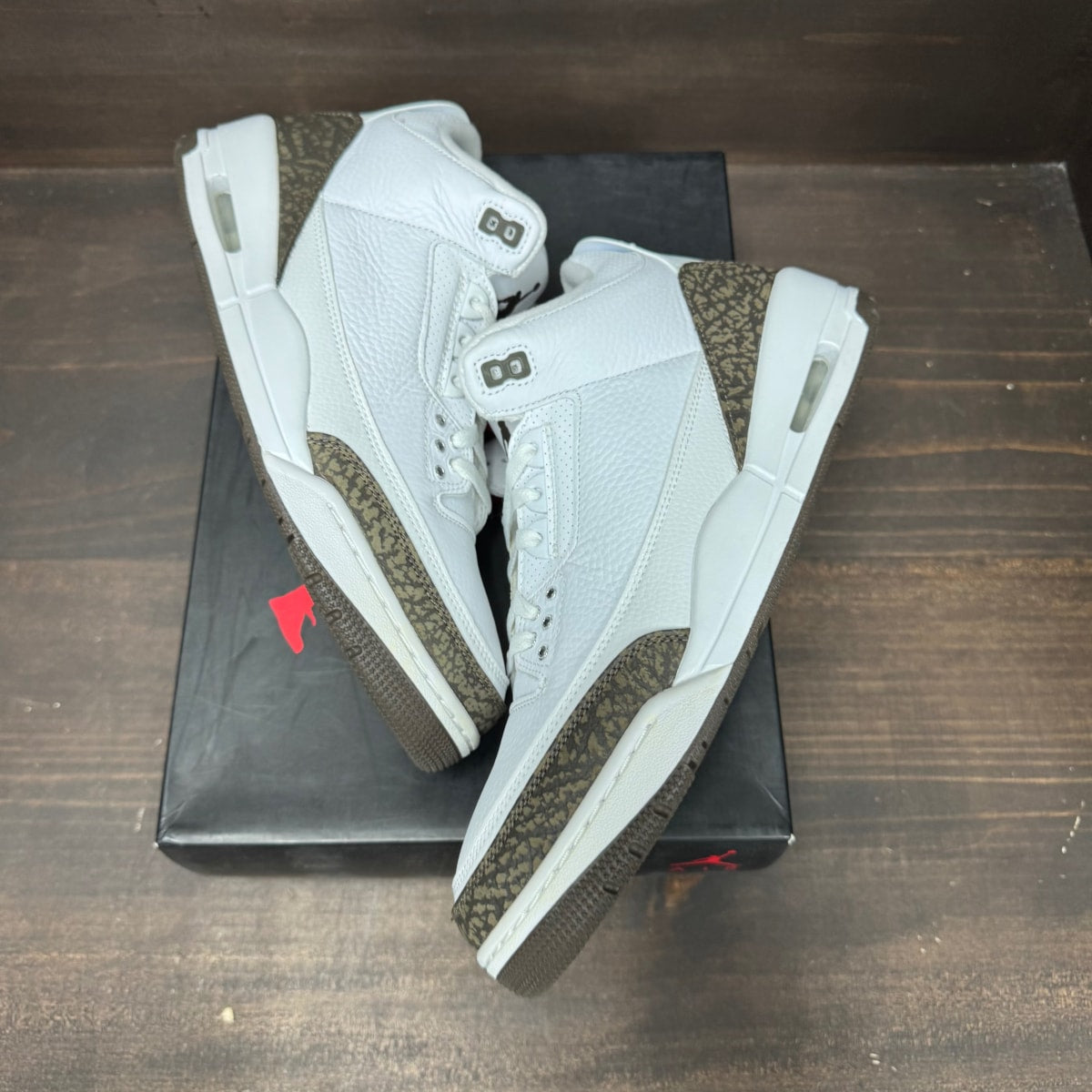 Jordan 3 Retro Mocha (2018) - Image 2