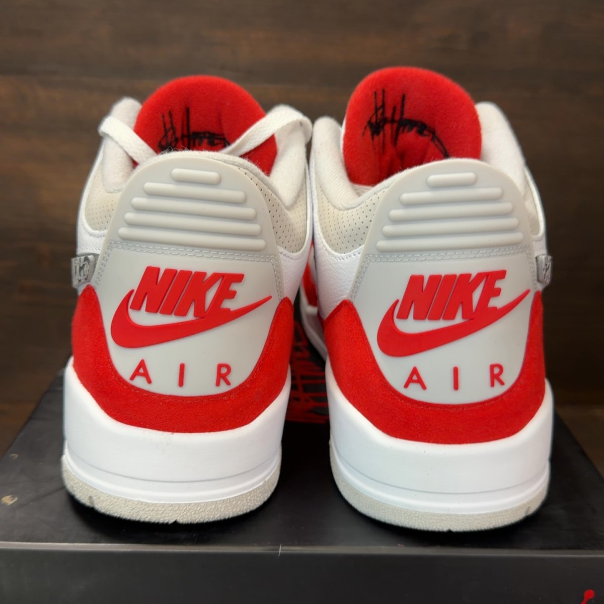 Jordan 3 Retro Tinker White University Red Size 12 (Pre-Owned)