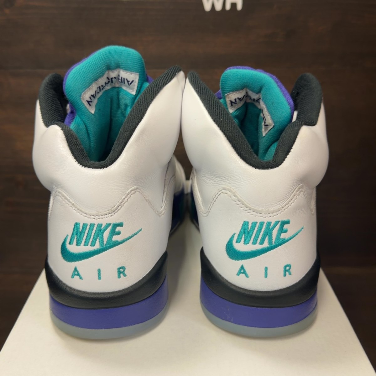 Jordan 5 Retro Grape (2025) Size 9 (Pre-Owned) - Image 4
