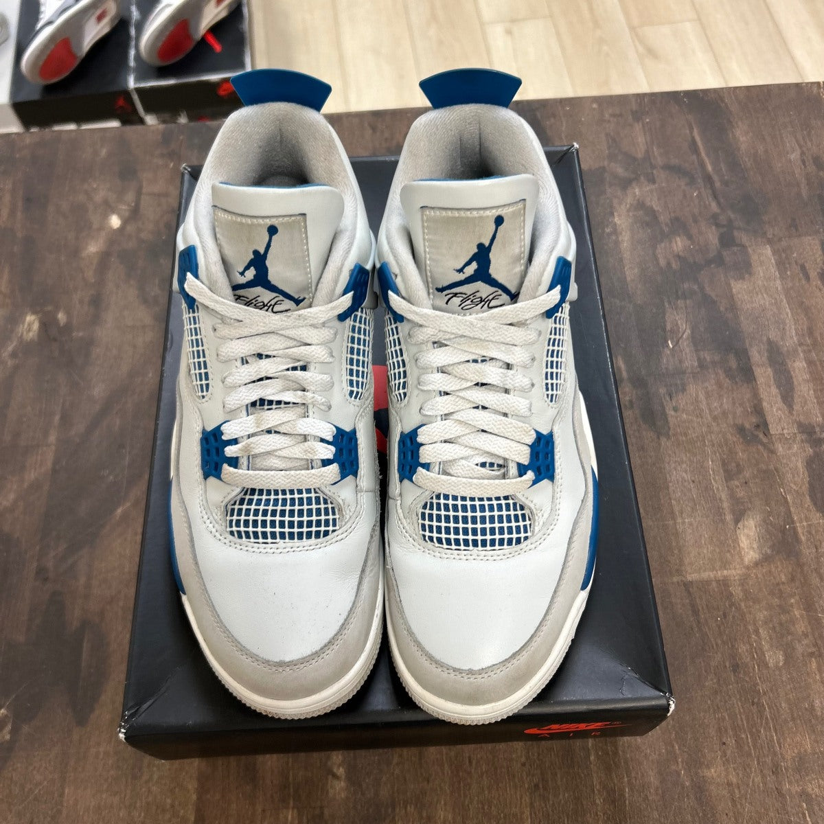 Jordan 4 Retro Military Blue (2024) - Image 2