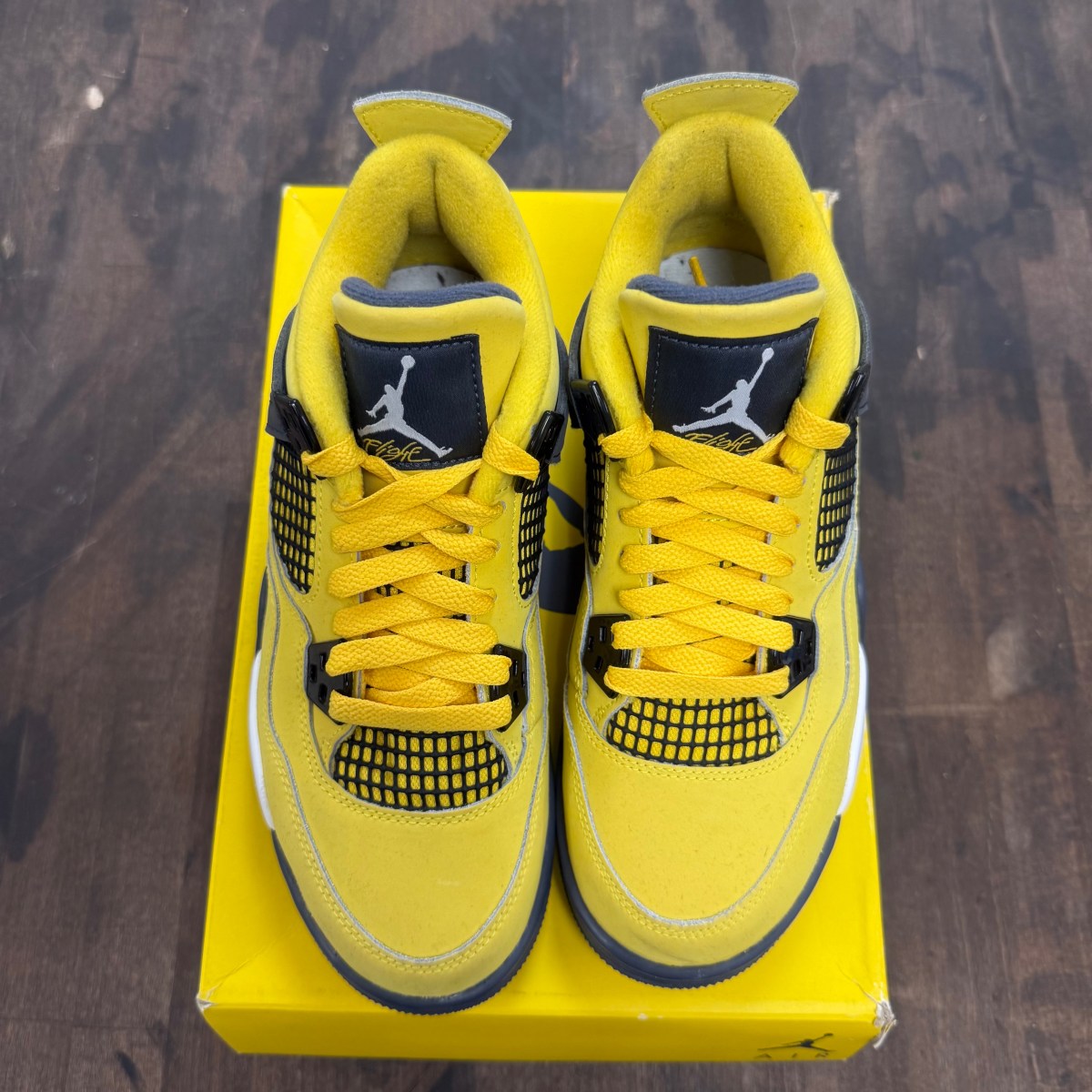 Jordan 4 Retro Lightning (2021) (GS) - Image 2