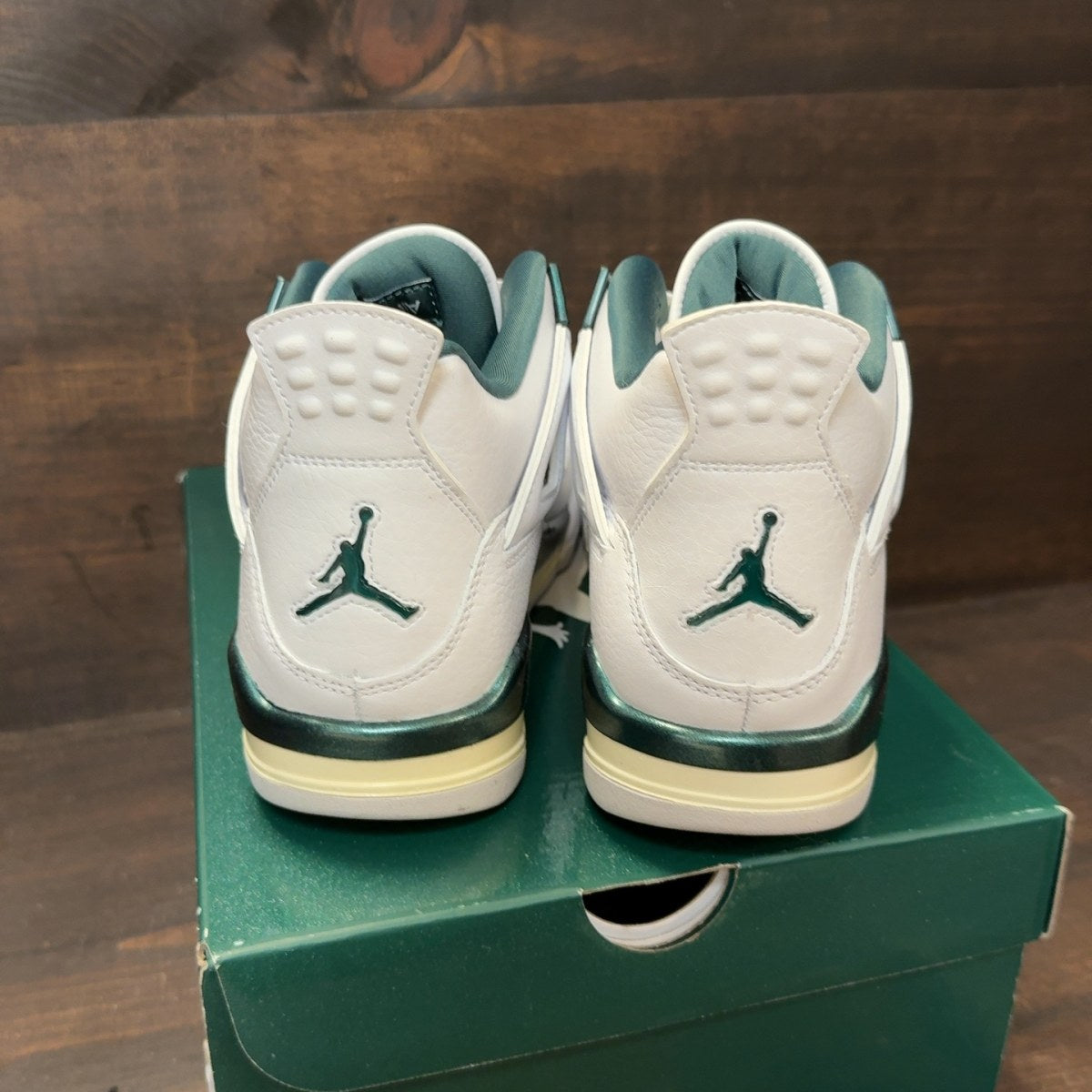 Jordan 4 Retro Oxidized Green (GS) Size 6Y (Pre-Owned)