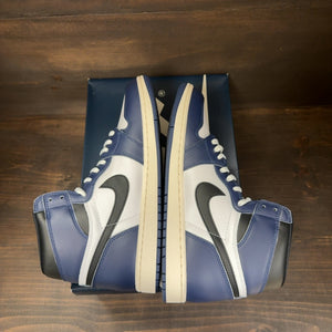 Jordan 1 Retro High OG Midnight Navy Size 11.5 (Pre-Owned)