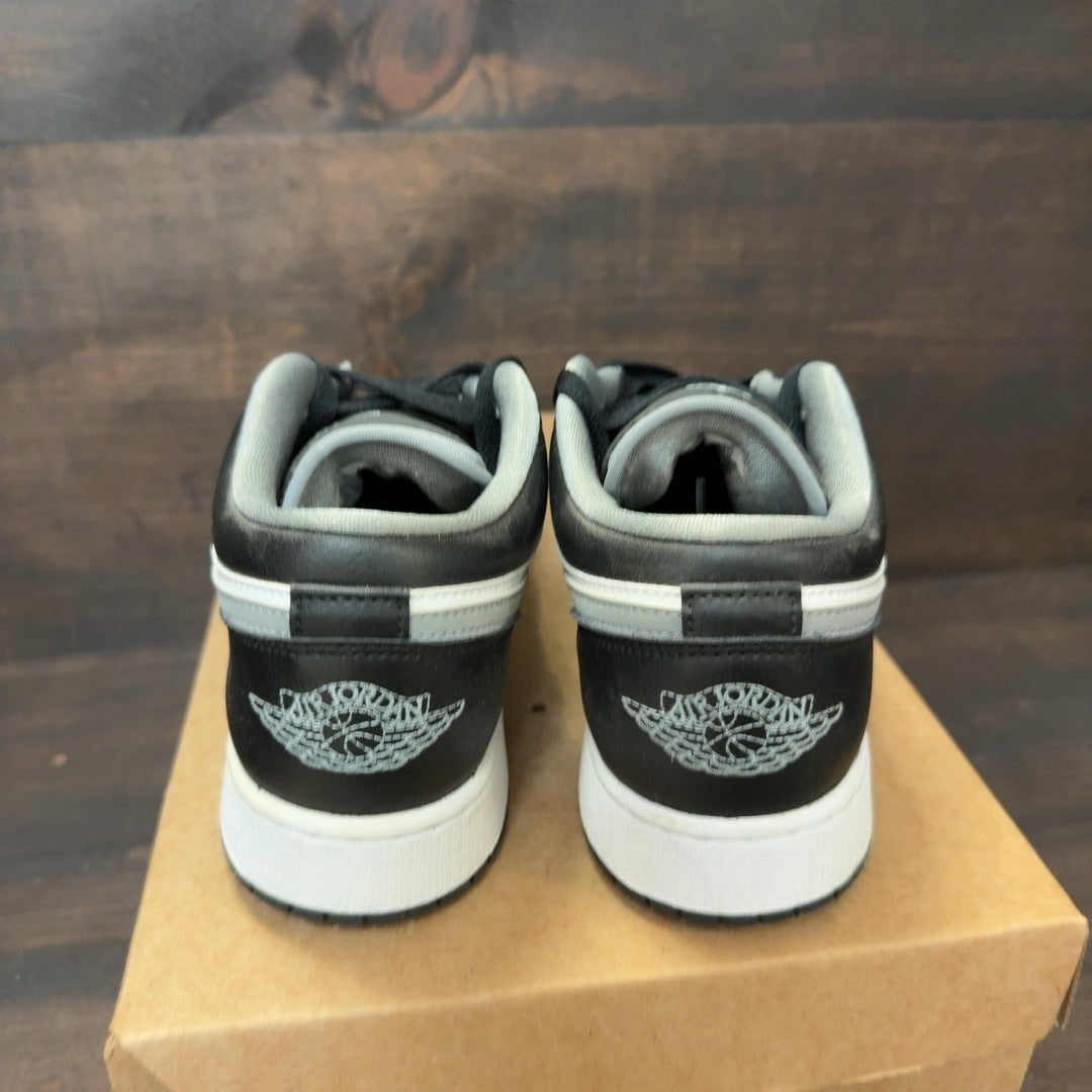 Jordan 1 Low Black White Grey (GS) Size 7Y (Pre-Owned) - Image 4