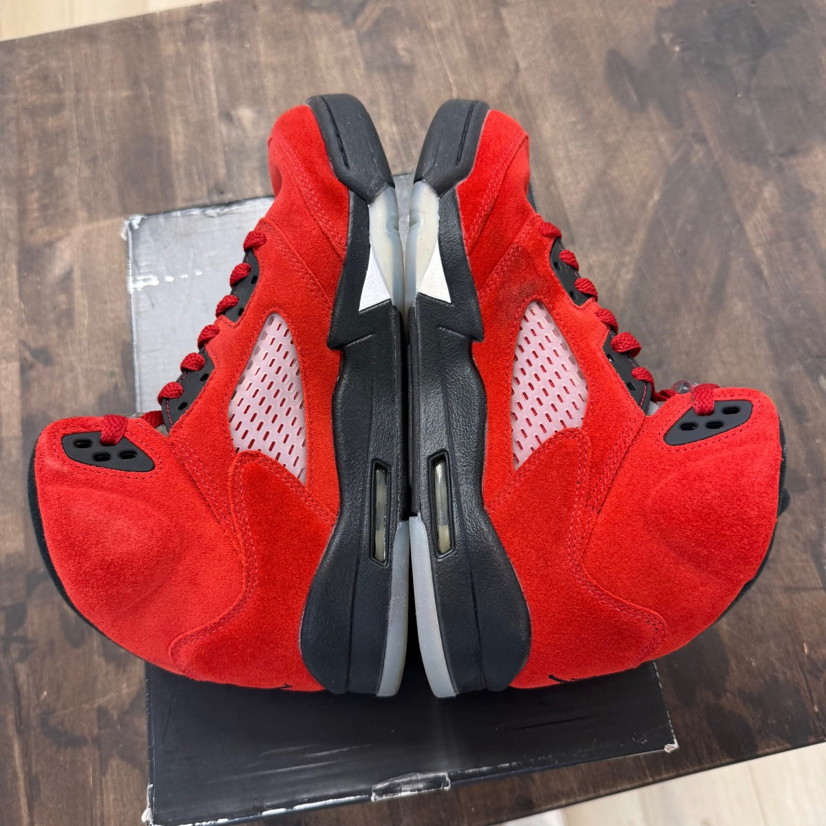 Jordan 5 Retro Raging Bull Red (2021) (GS) - Image 4