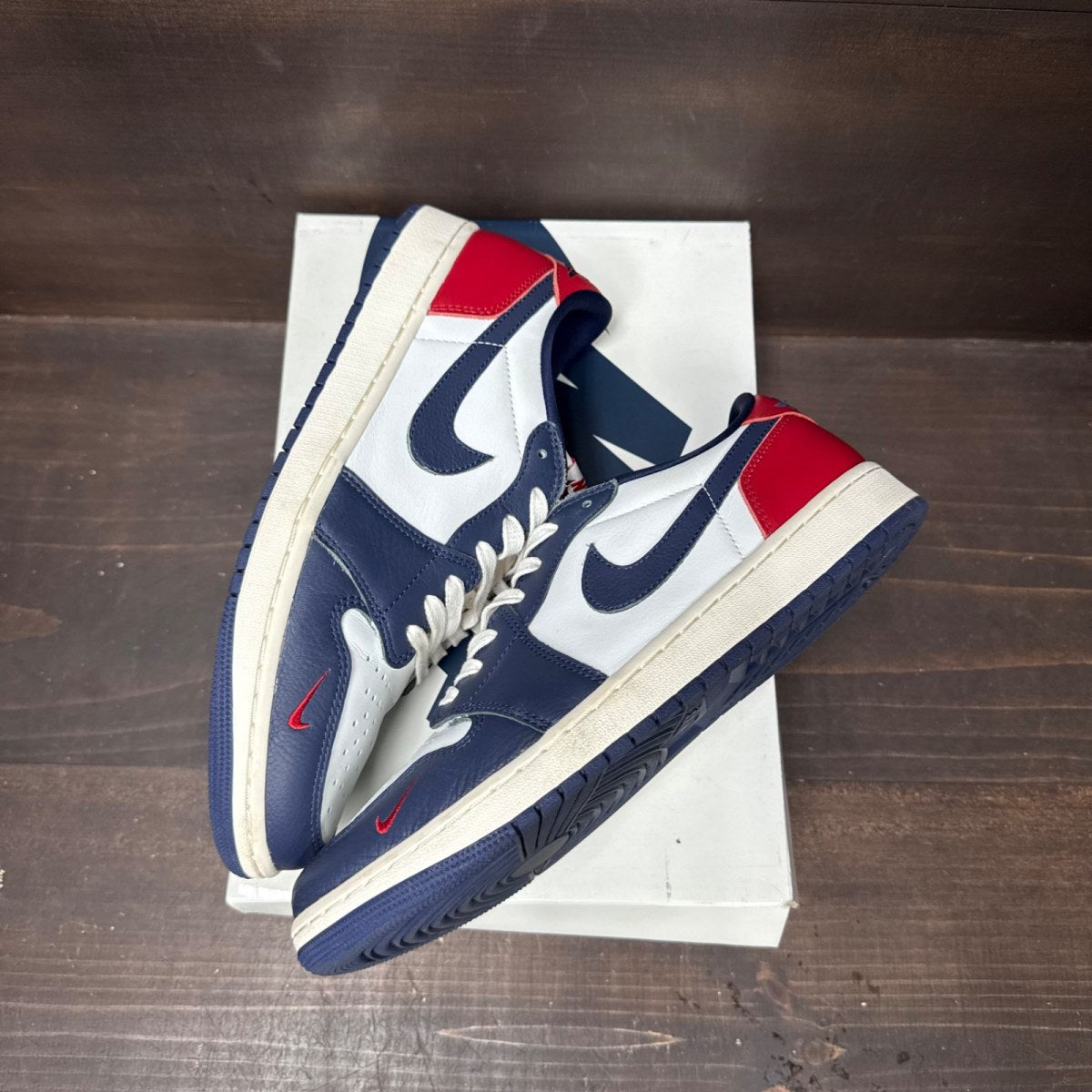 Jordan 1 Retro Low OG Howard University Size 12 (Pre-Owned) - tag
