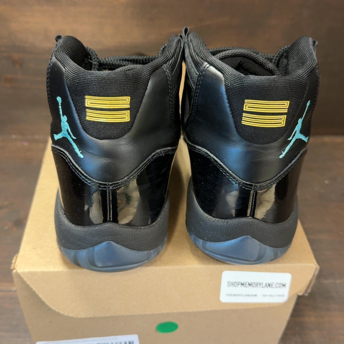 Jordan 11 Retro Gamma Blue (2025) Size 9 (Pre-Owned) - aux