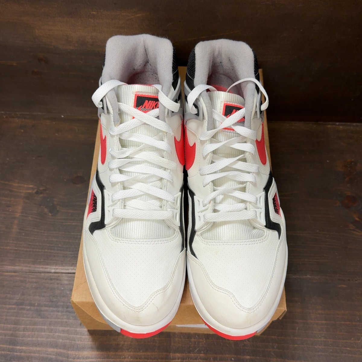 Nike Air Tech Challenge II Hot Lava (2014) Size 12 (Pre-Owned) - tag