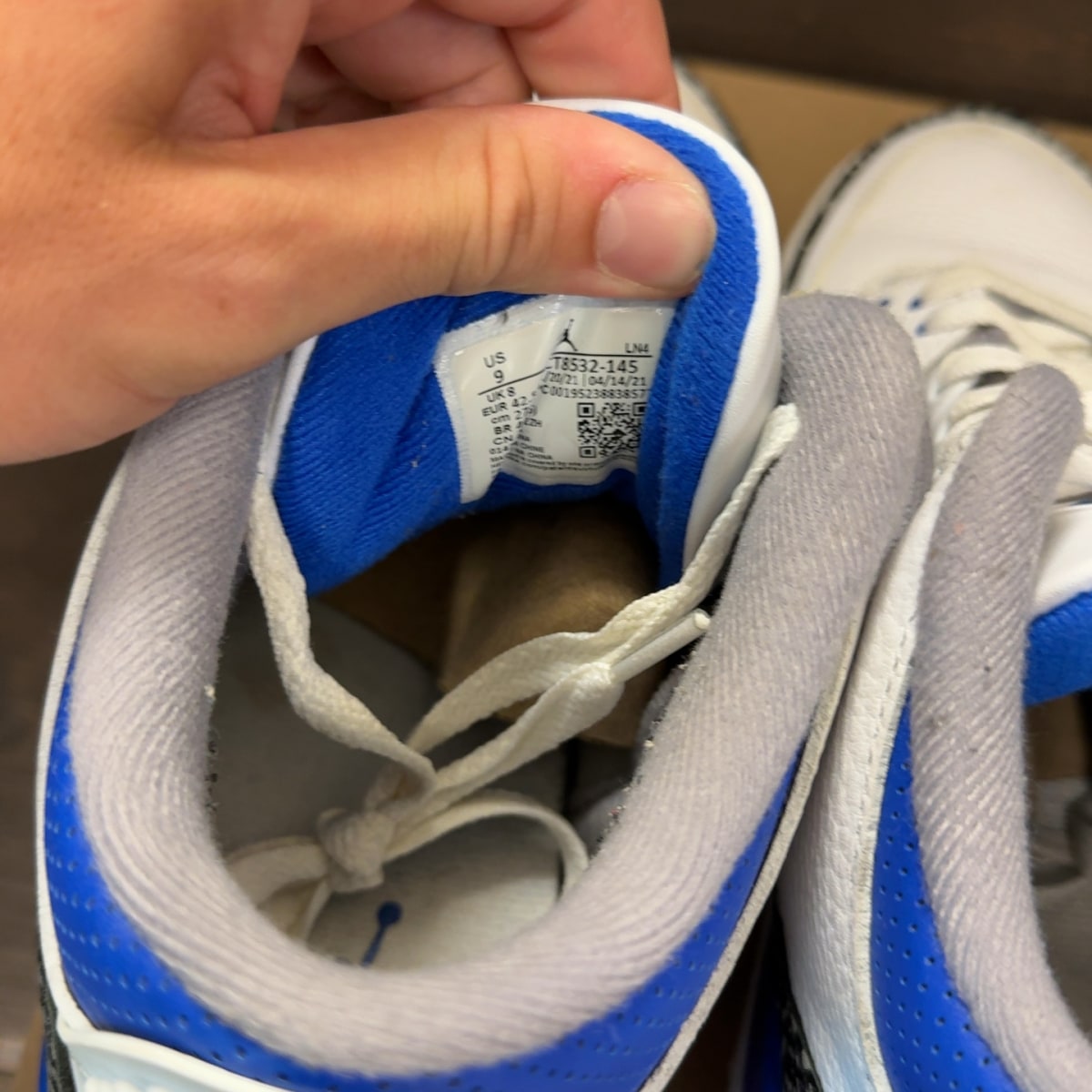 Jordan 3 Retro Racer Blue Size 9 (Pre-Owned) - Image 7