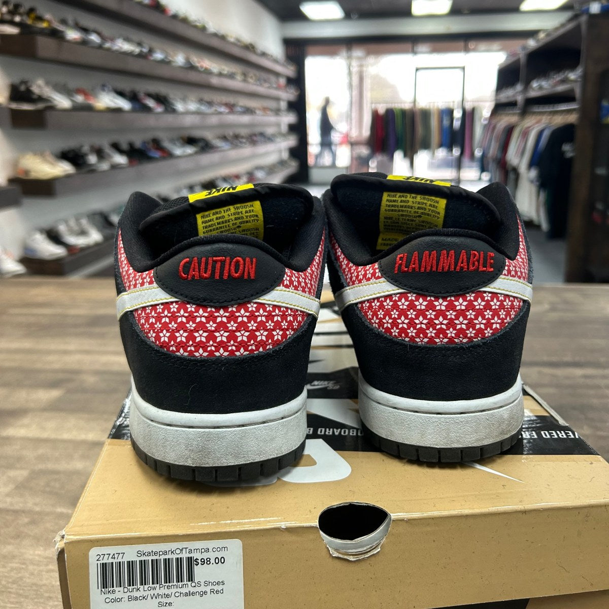 Nike SB Dunk Low Firecracker - Image 4