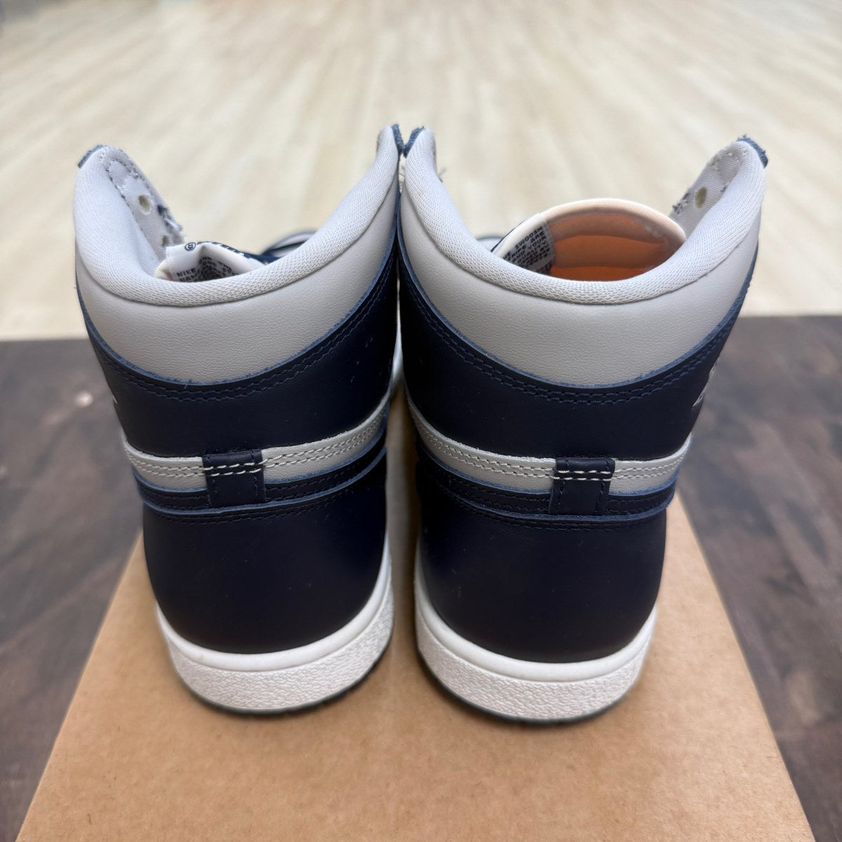 Jordan 1 Retro High '85 Georgetown Size 10.5 (Pre-Owned) - Image 3