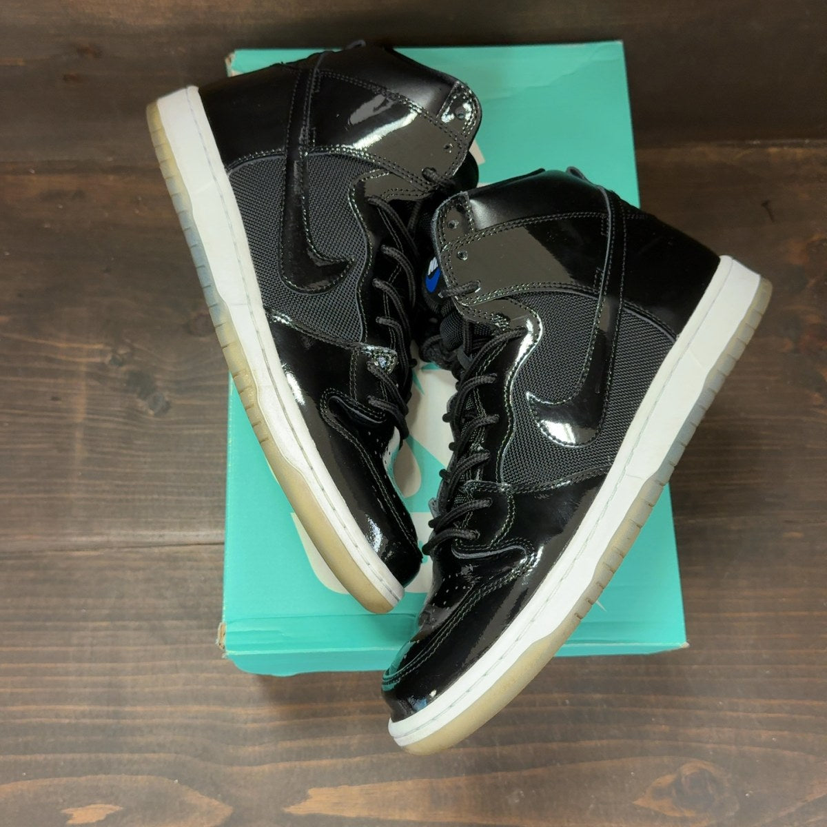 Nike SB Dunk High Space Jam - Image 2