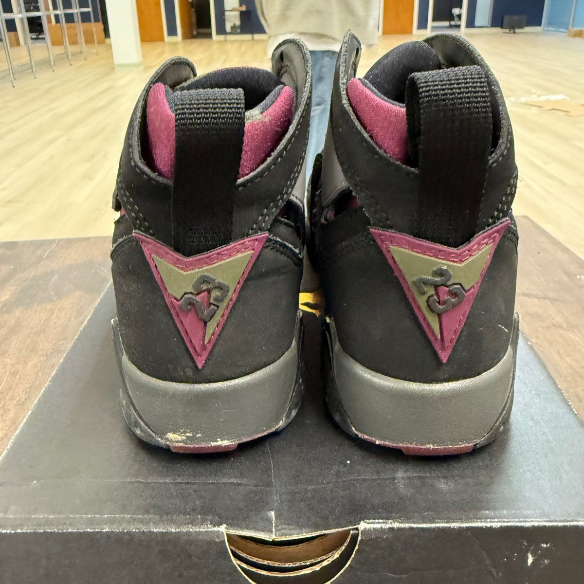 Jordan 7 Retro Bordeaux (2015) (GS) - Image 4