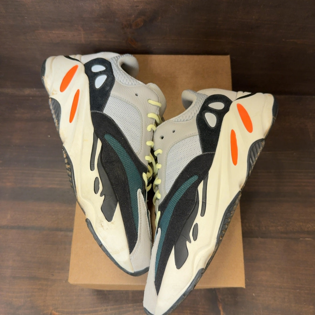 adidas Yeezy Boost 700 Wave Runner Size 10.5 (Pre-Owned) - Image 2