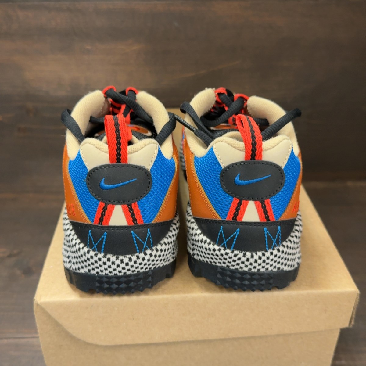Nike Air Humara 17 Dark Russet Size 7.5 (Pre-Owned) - Image 4