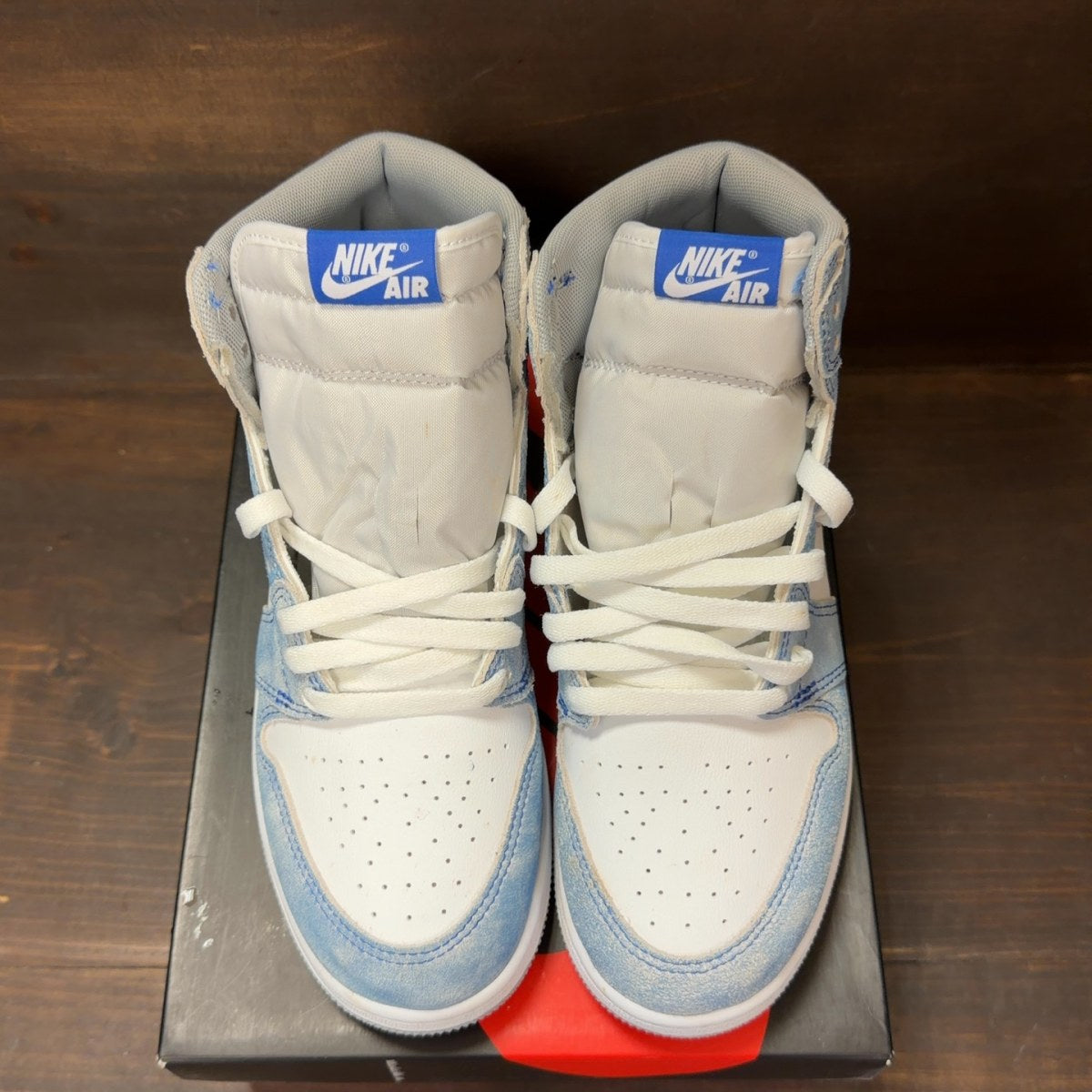 Jordan 1 Retro High OG Hyper Royal - Image 3