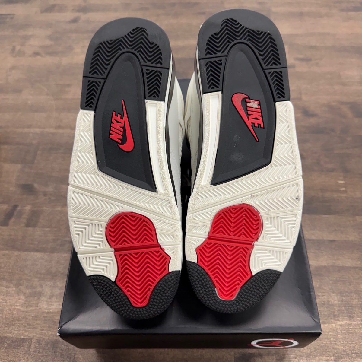 Jordan 4 Retro OG Flight Club - Image 5