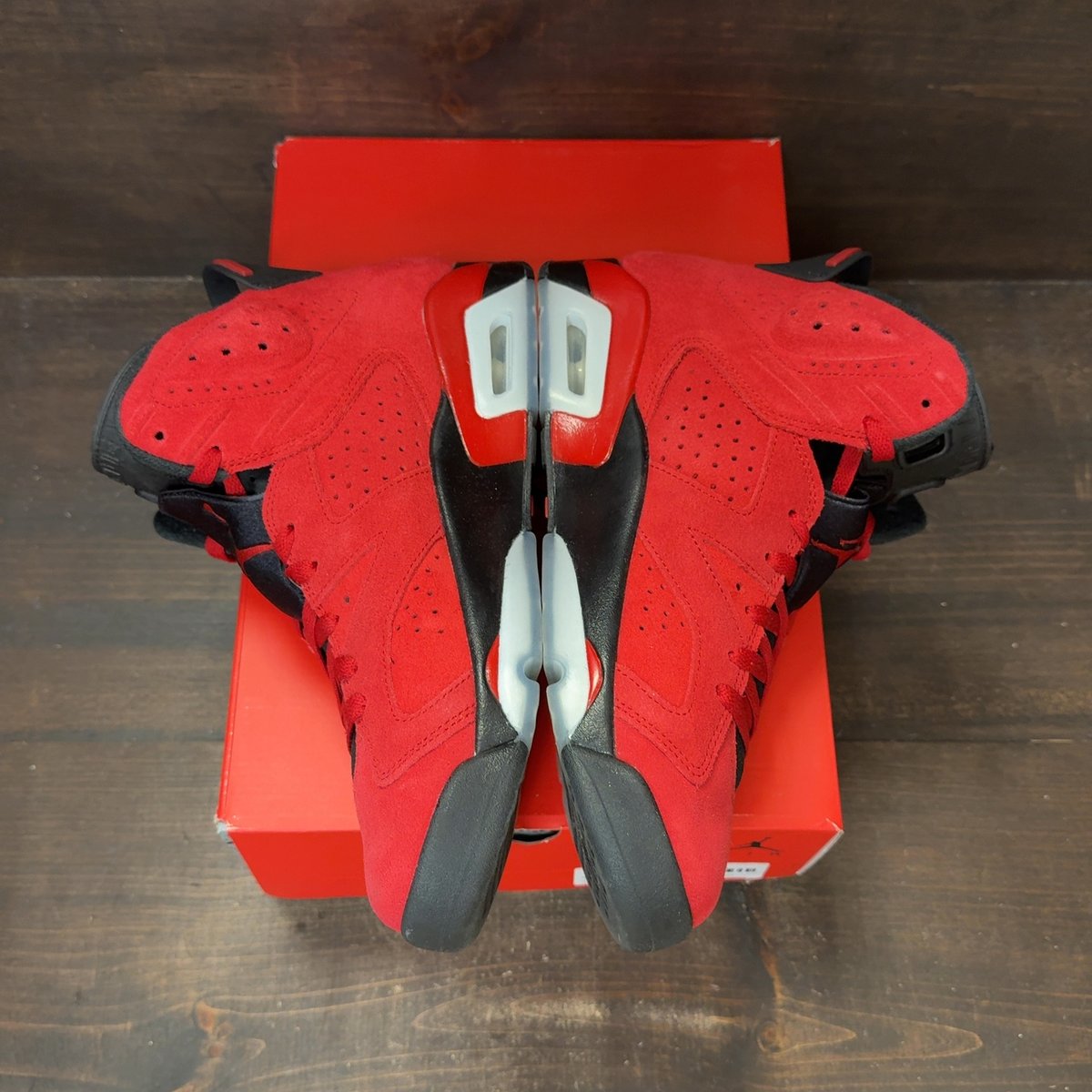 Jordan 6 Retro Toro Bravo Size 10 (Pre-Owned) - aux