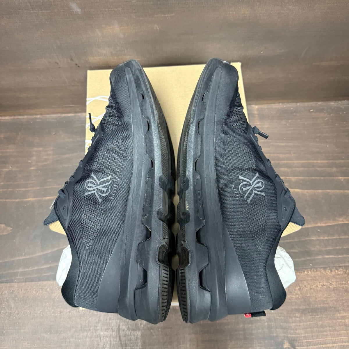 On Running Cloudzone Kith Black - Image 3