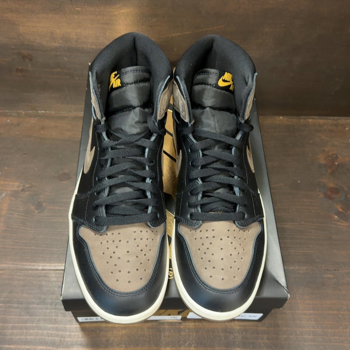 Jordan 1 Retro High OG Palomino Size 10 (Pre-Owned) - tag