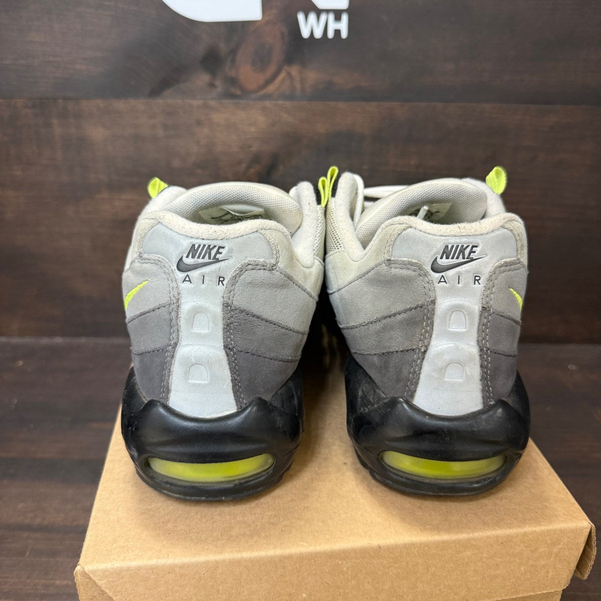 Nike Air Max 95 OG Neon (2015) Size 12 (Pre-Owned) - Image 4