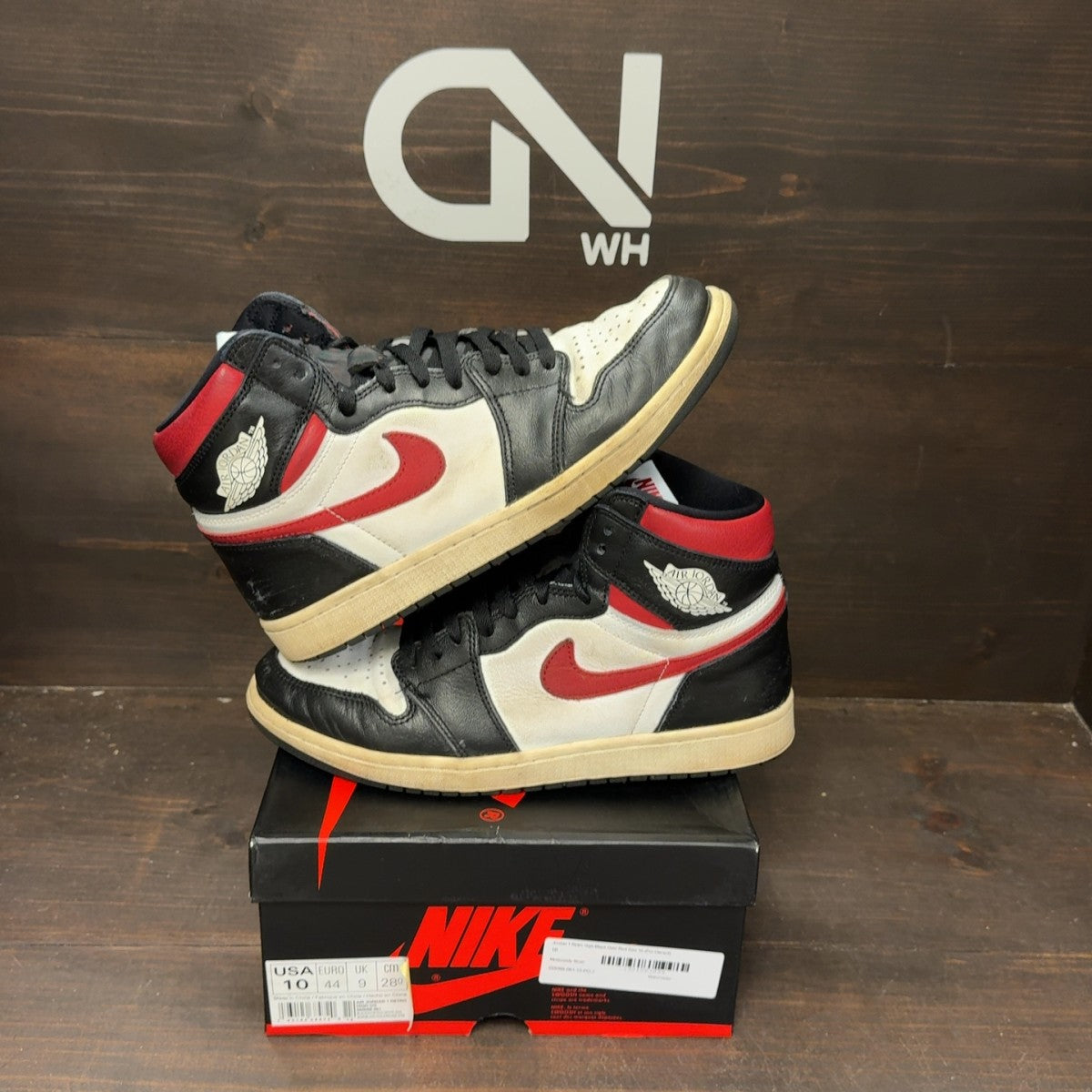 Jordan 1 Retro High Black Gym Red - Image 1
