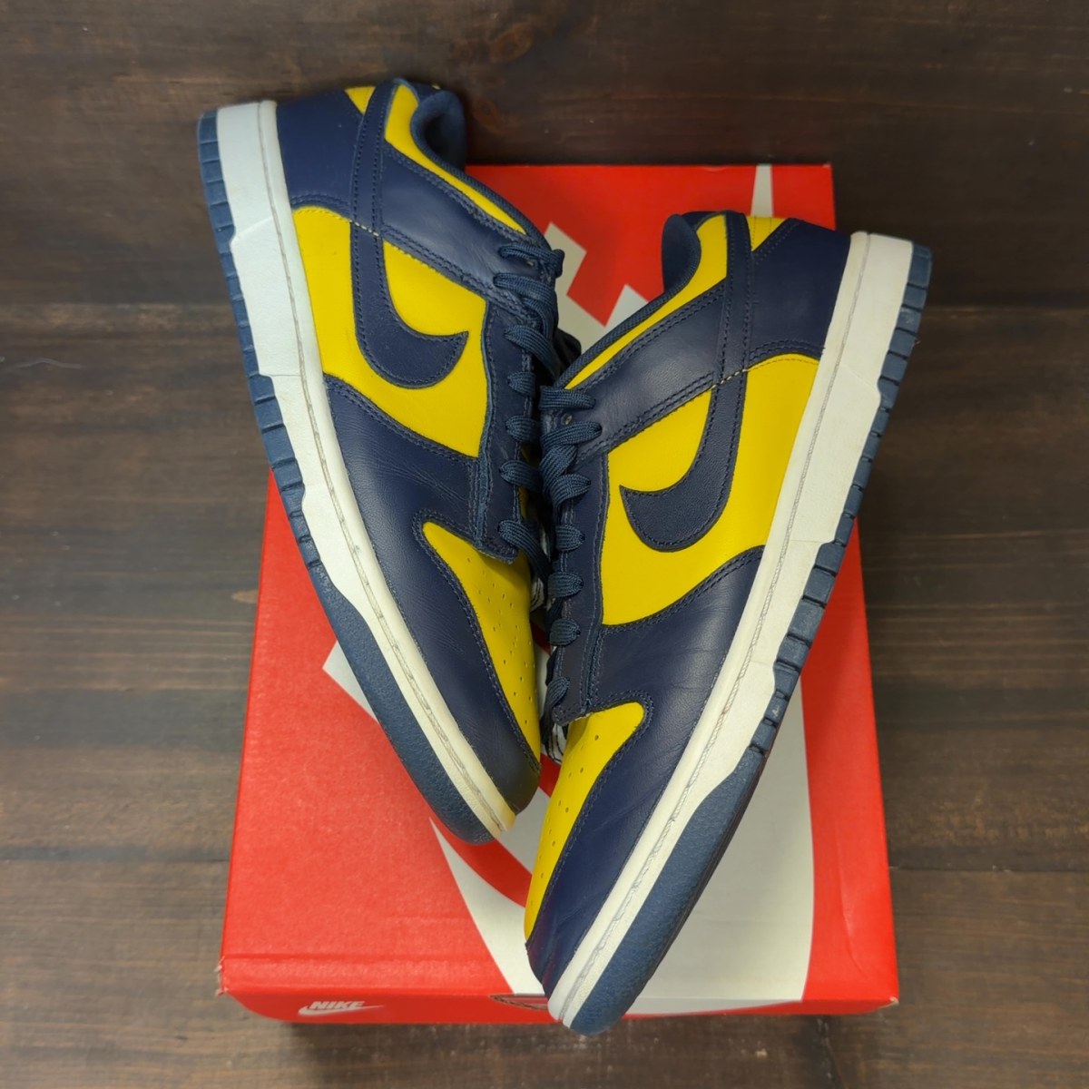 Nike Dunk Low Michigan (2021) Size 10.5 (Pre-Owned) - Image 2