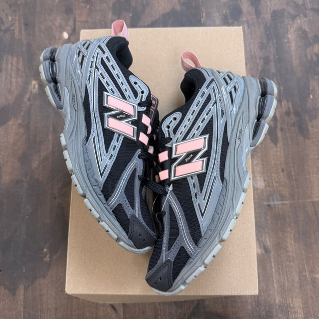 New Balance 9060 Moonbeam Vintage Rose Lime Size 5.5 (Pre-Owned) - Image 1