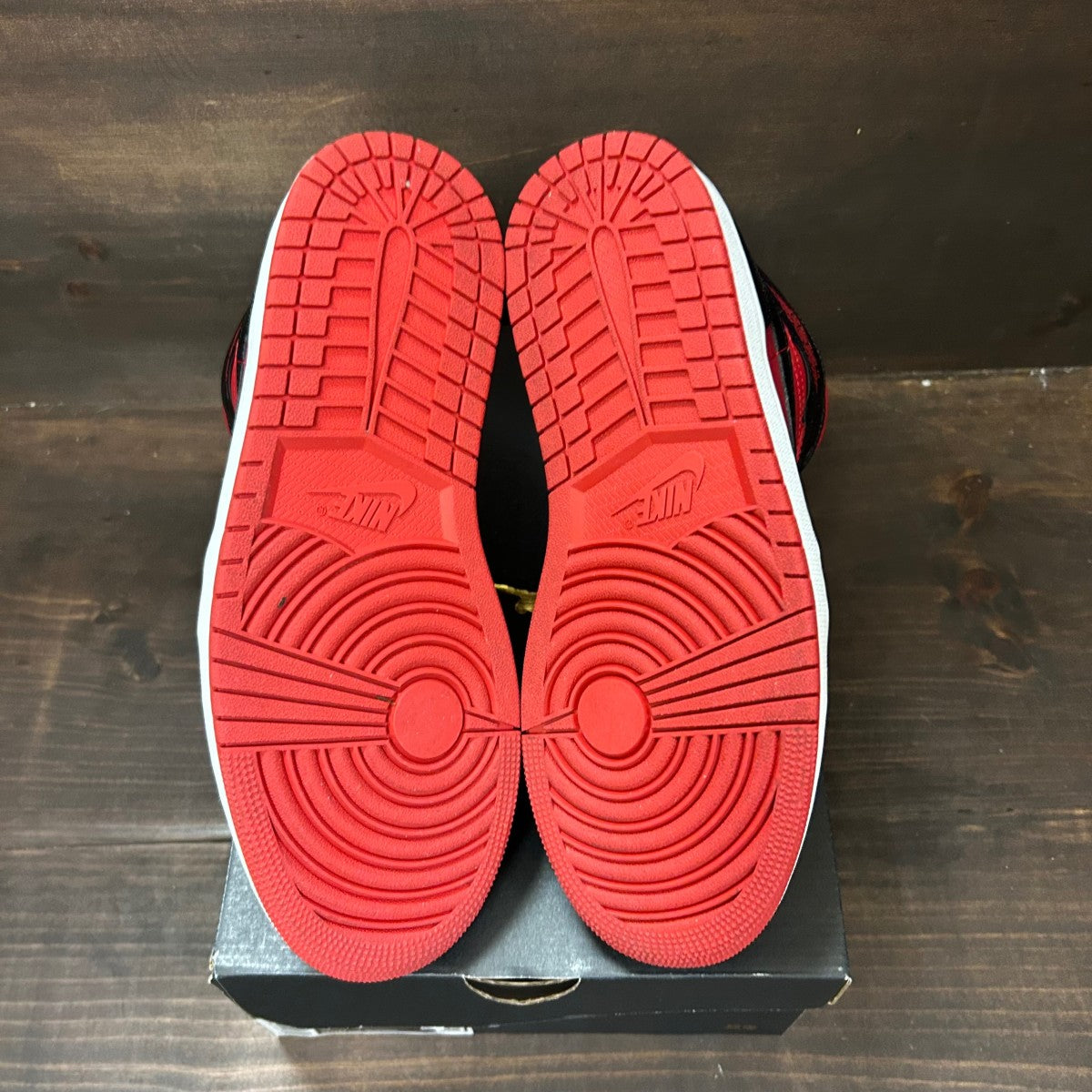 Jordan 1 Mid Reverse Bred (2021) - Image 6