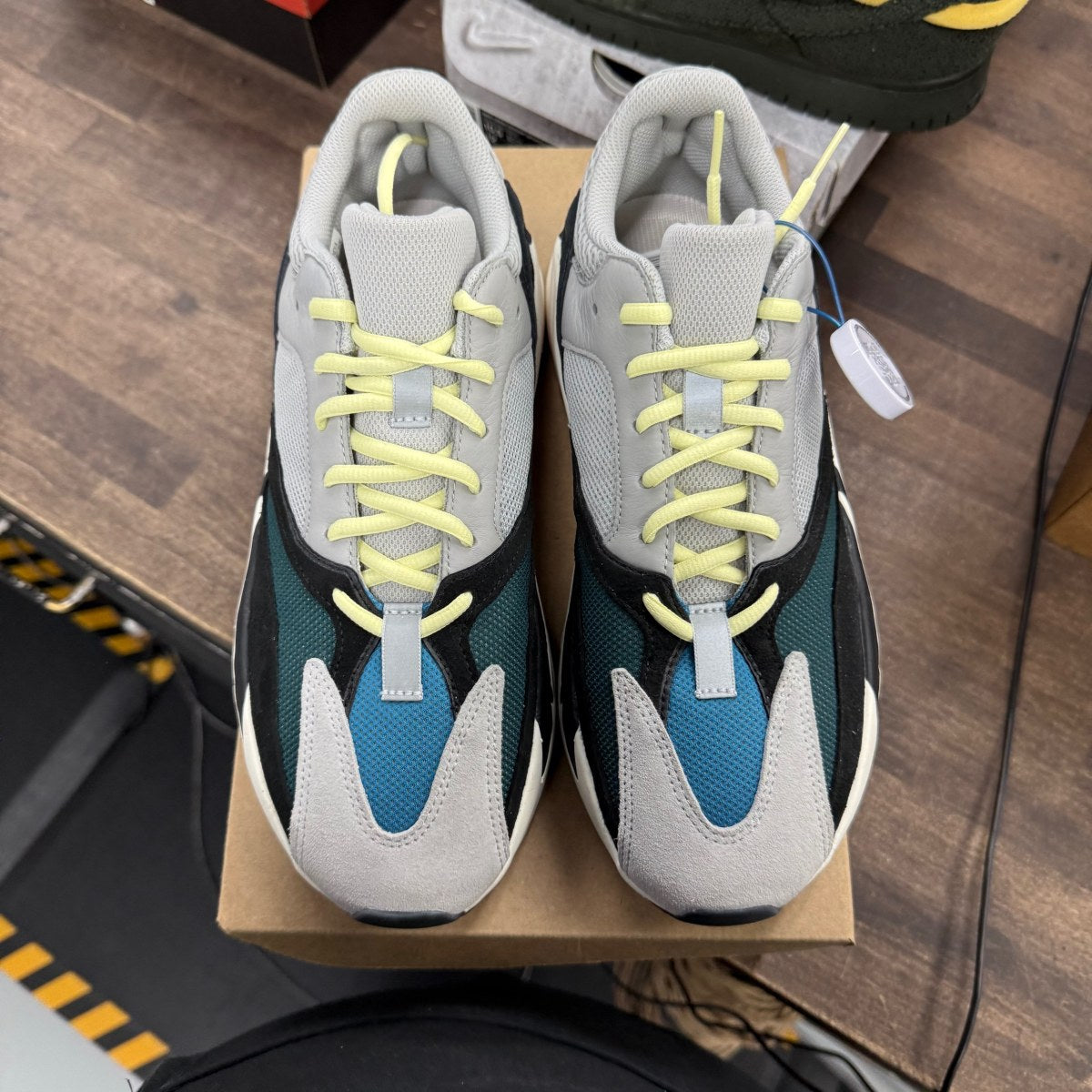 adidas Yeezy Boost 700 Wave Runner Size 10.5 (Pre-Owned) - Image 3