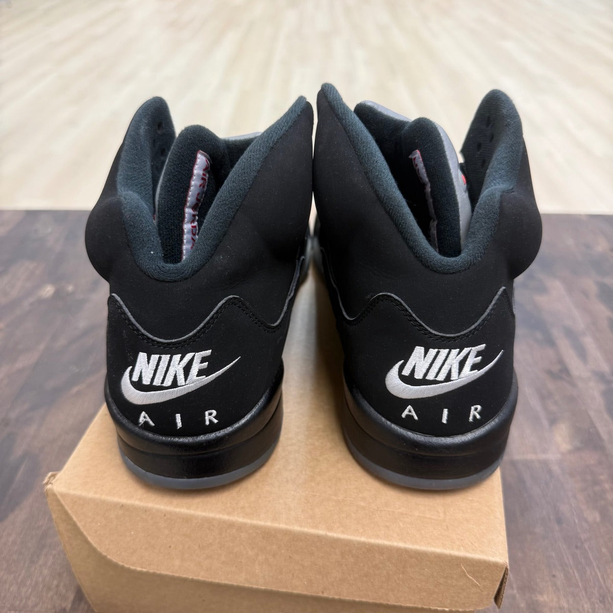 Jordan 5 Retro Black Metallic (2016) Size 13 (Pre-Owned) - Image 5