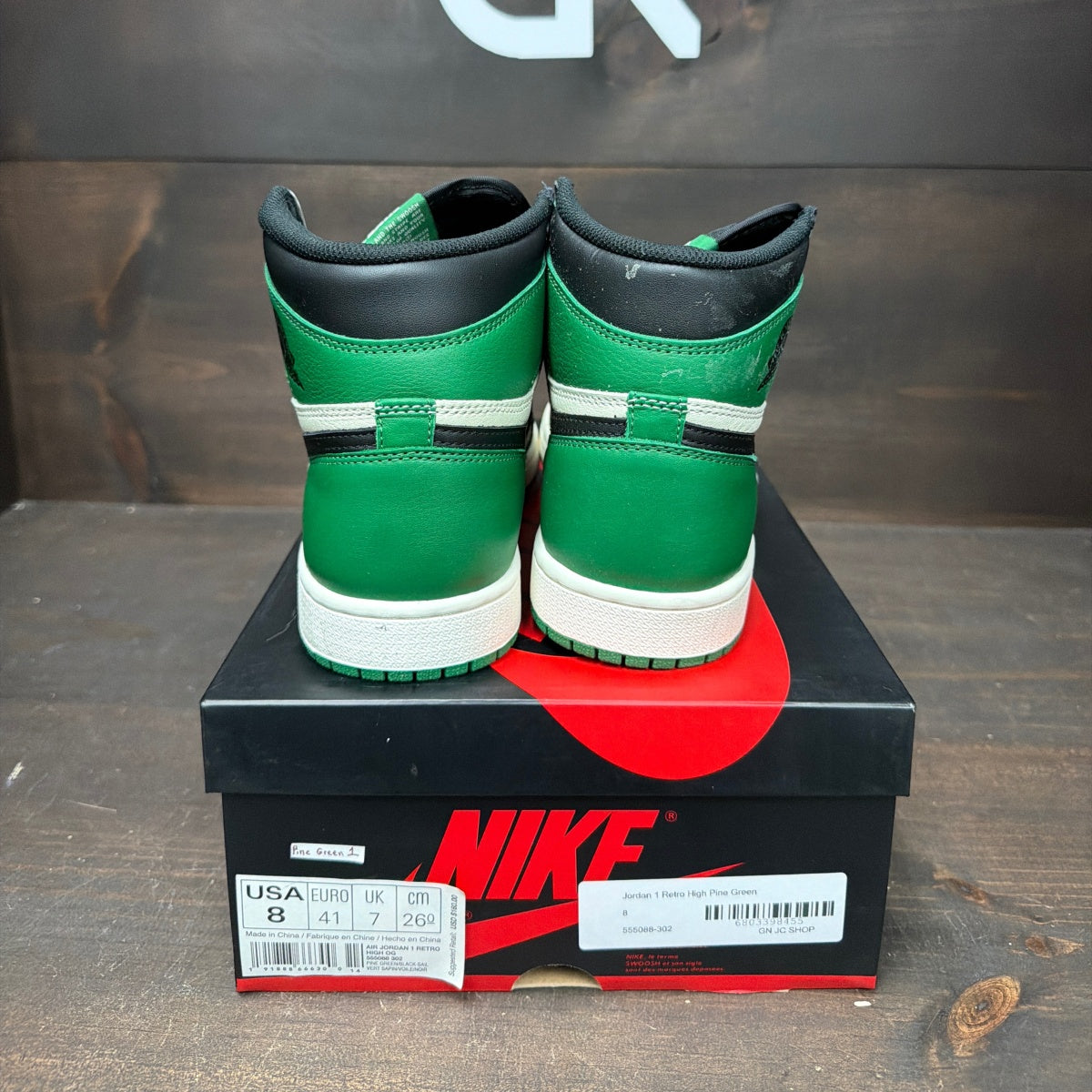 Jordan 1 Retro High Pine Green Size 8