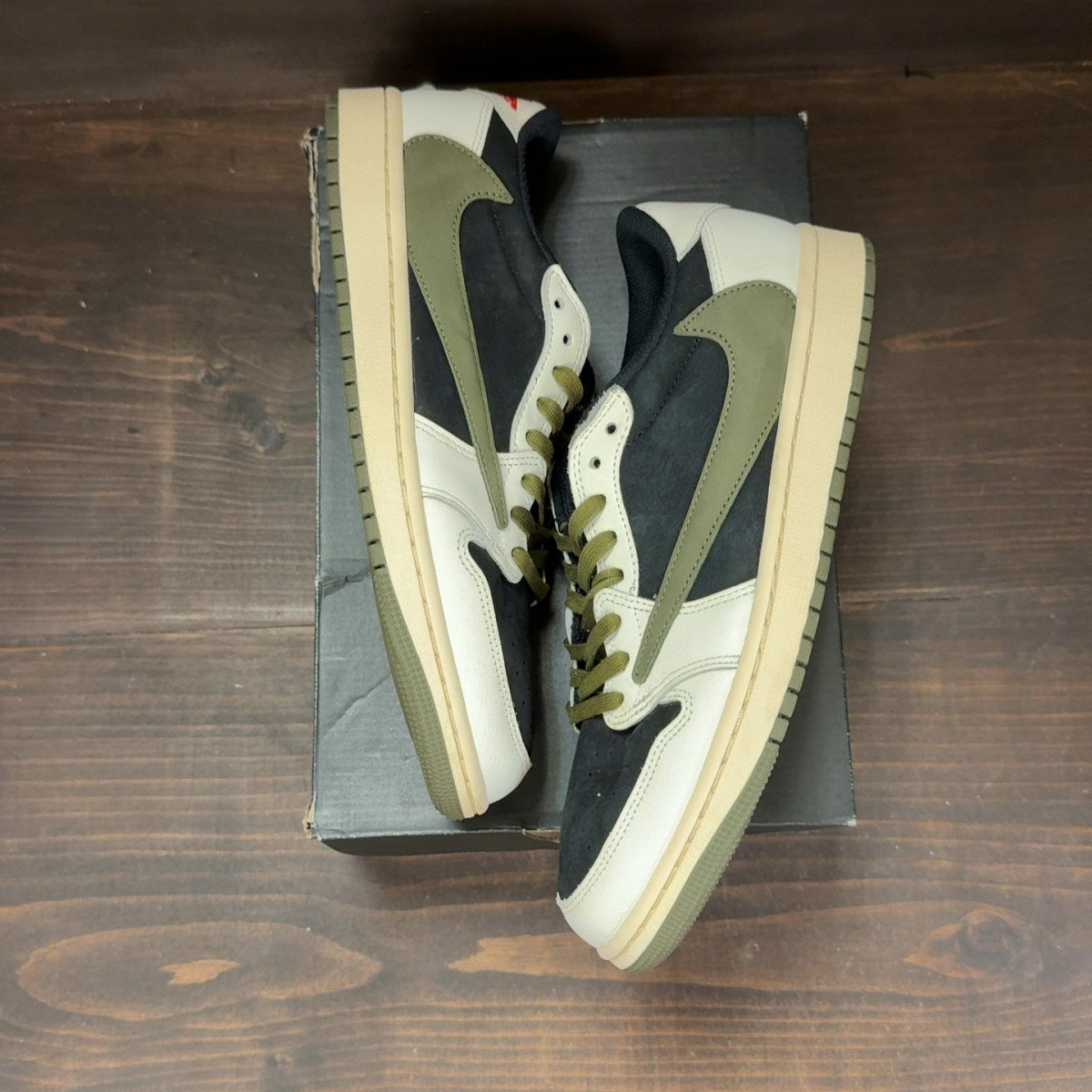 Jordan 1 Retro Low OG SP Travis Scott Olive (Women's) Size 10W (Pre-Owned) - Image 2