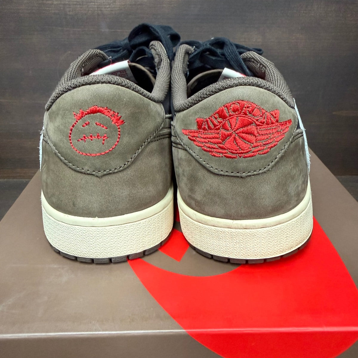 Jordan 1 Retro Low OG SP Travis Scott Mocha - Image 5