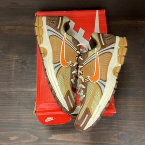 Nike Zoom Vomero 5 Wheat Grass Cacao Wow - Image 2