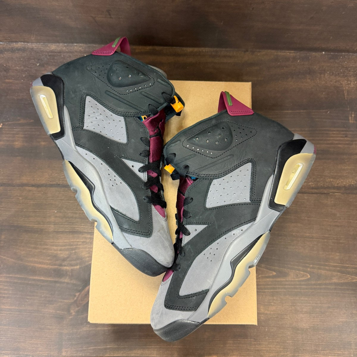 Jordan 6 Retro Bordeaux Size 11.5 (Pre-Owned) - Image 2