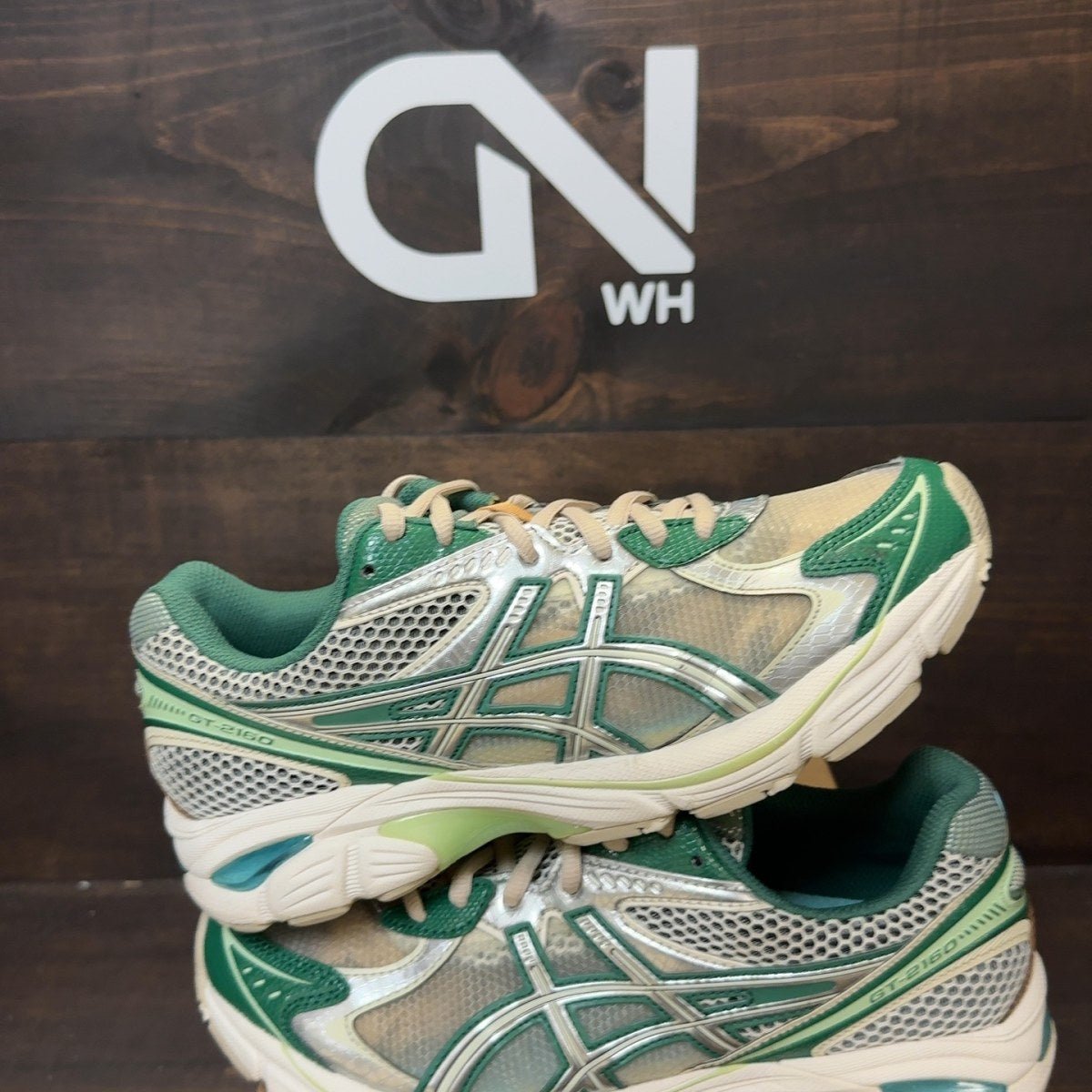 ASICS GT-2160 Above The Clouds Size 7 (Pre-Owned) - Image 1