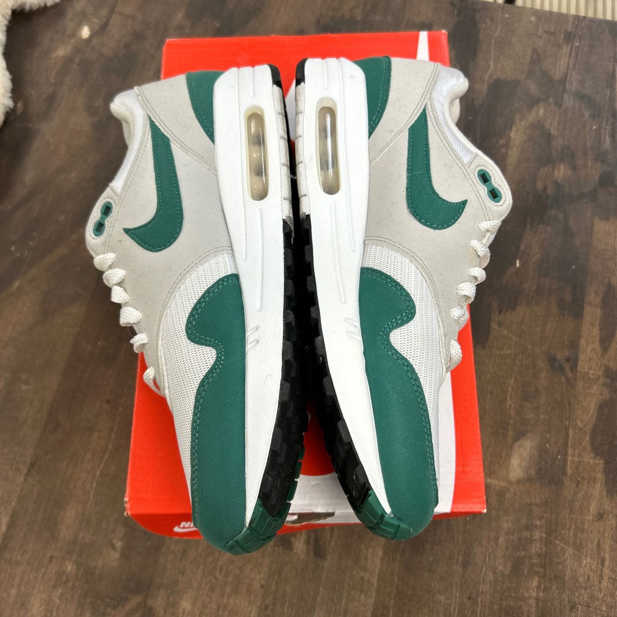 Nike Air Max 1 Anniversary Green - Image 3