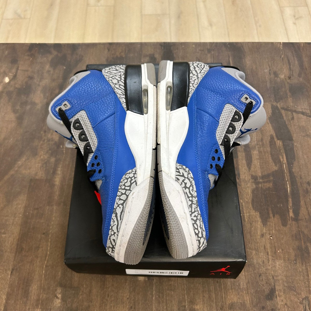 Jordan 3 Retro Varsity Royal Cement - Image 3