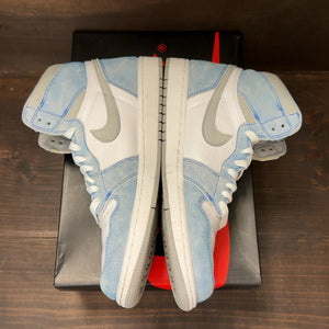 Jordan 1 Retro High OG Hyper Royal - Image 4