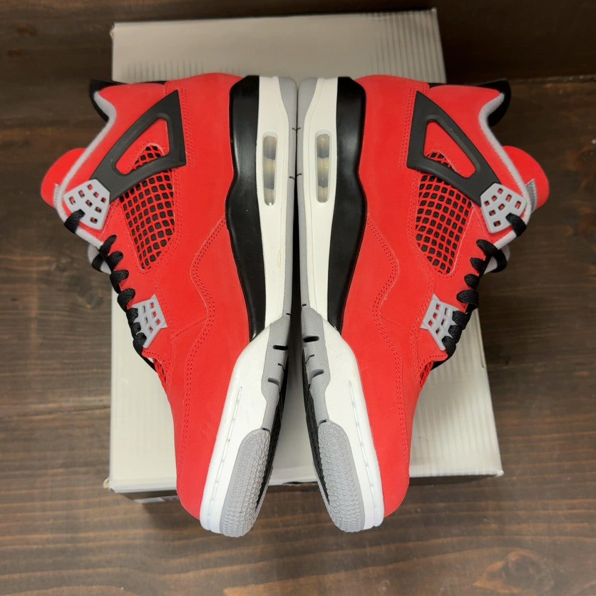 Jordan 4 Retro Toro Bravo (2026) - Image 4