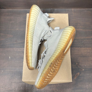 adidas Yeezy Boost 350 V2 Sesame Size 9.5 (Pre-Owned) - Image 2