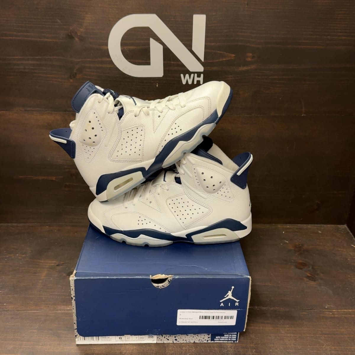 Jordan 6 Retro Midnight Navy (2022) Size 8 (Pre-Owned) - front